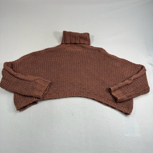 Favlux Fashion Sweater Womens Size S Chunky Neck Turtle Neck Crop - Picture 2 of 9